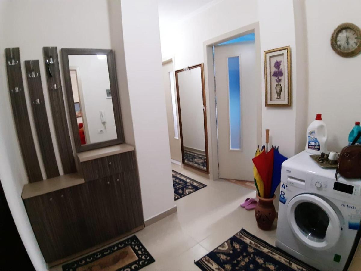 Silver Apartament Korce Buitenkant foto