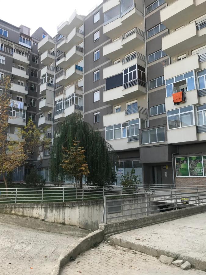 Silver Apartament Korce Buitenkant foto